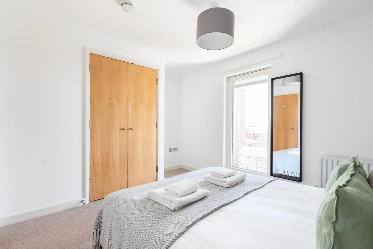 The Hackney Central Apartment Londyn 0*,